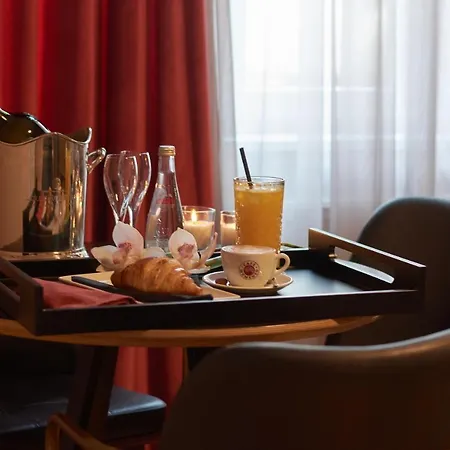 The Embassy 3*